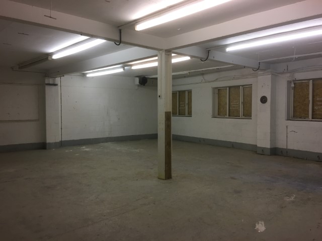Warehouse to let in Buxton
